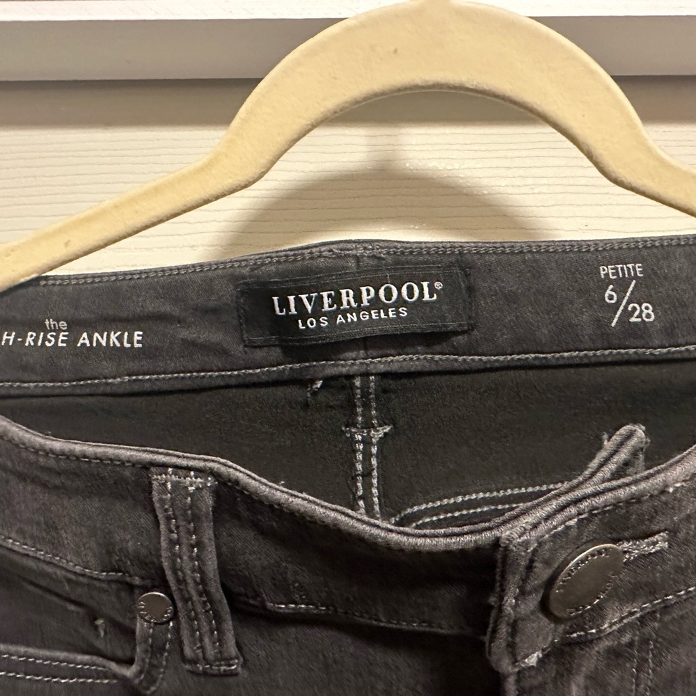 Liverpool Gray High-Rise Ankle Jeans